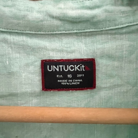 UnTuckIt Light Mint Green Casual Linen Button Down Shirt - Picture 4 of 8